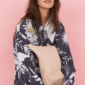 H&M Anna Glover Oversized Crepe Floral Dress